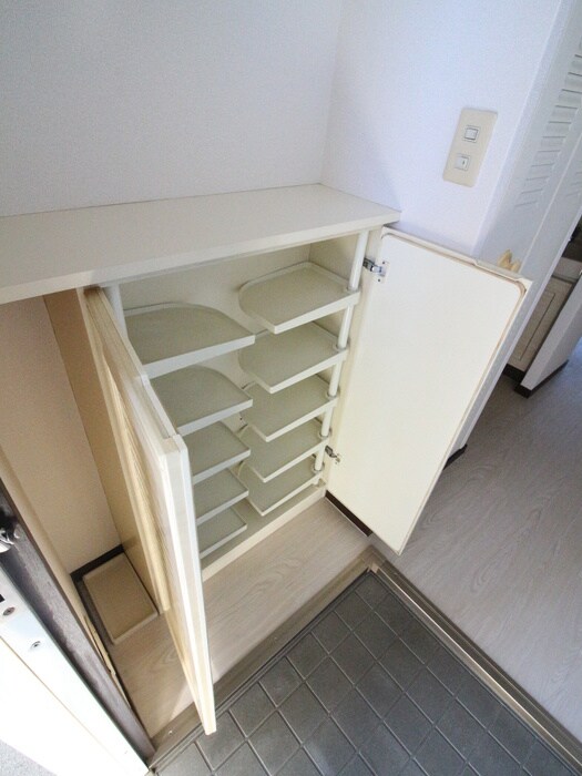 物件内観写真21　(靴箱)