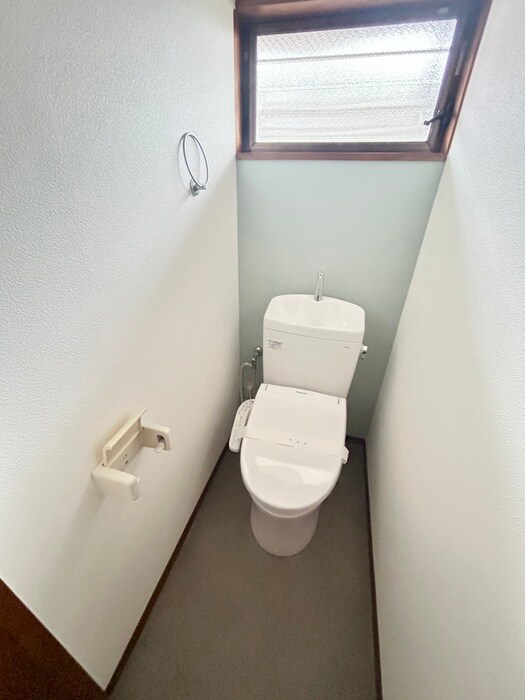 物件内観写真14　(トイレ)