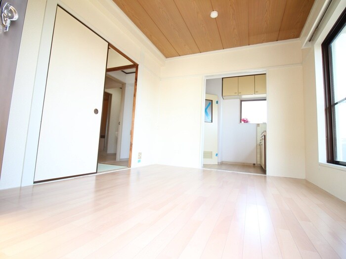 物件内観写真7　(居室)