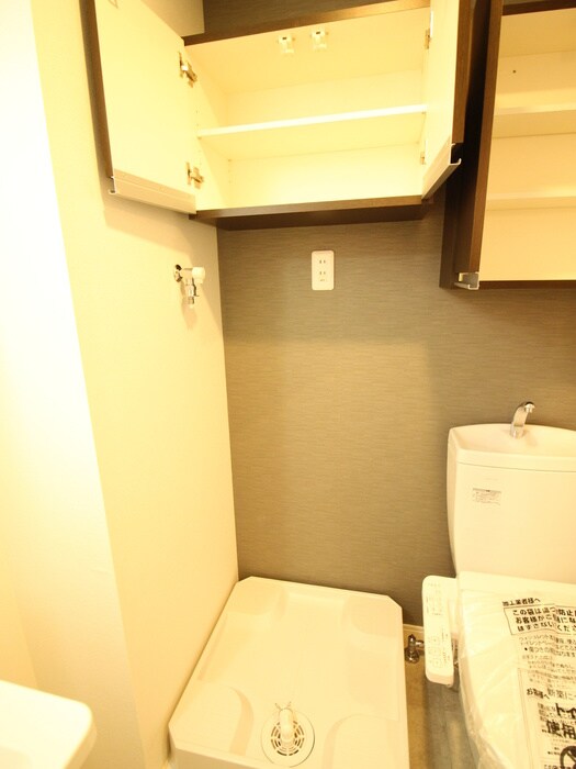 物件内観写真17　(洗濯機置場)