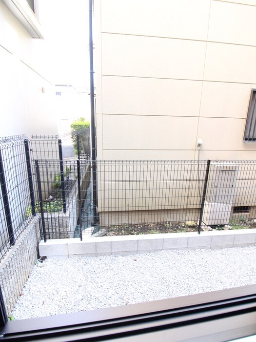 物件内観写真18　(室内からの展望)