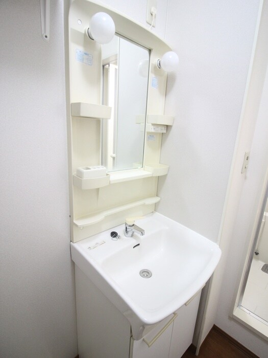 物件内観写真13　(洗面)