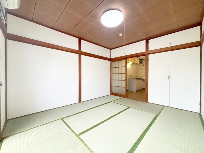 物件内観写真8　(居室)