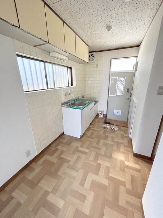 物件内観写真18　(廊下)