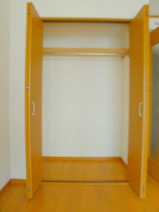 物件内観写真12　(収納)