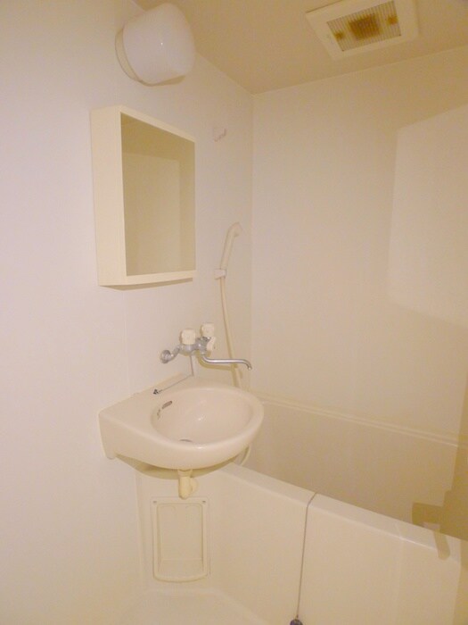 物件内観写真13　(バス／シャワールーム等)