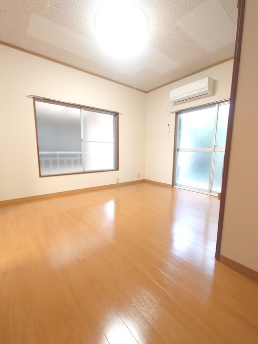 物件内観写真14　(居室)