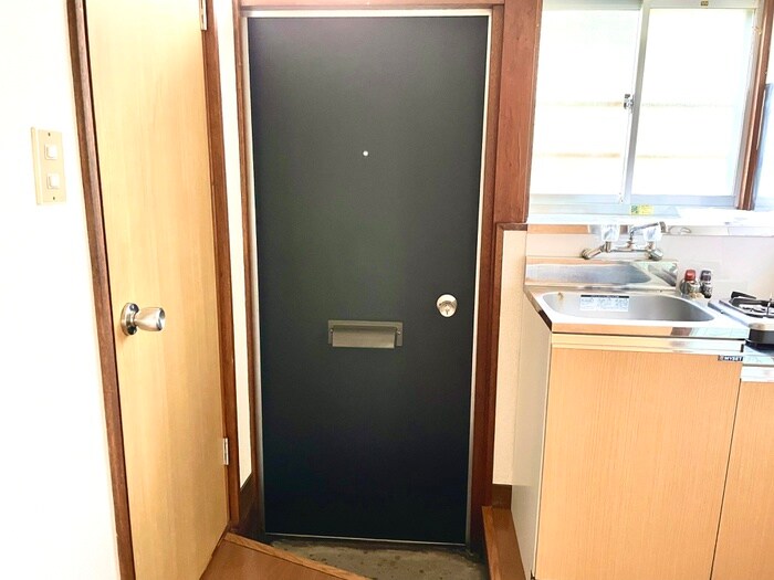 物件内観写真18　(玄関)