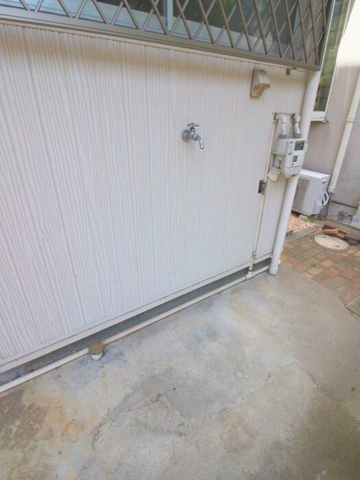 物件内観写真17　(洗濯機置場)