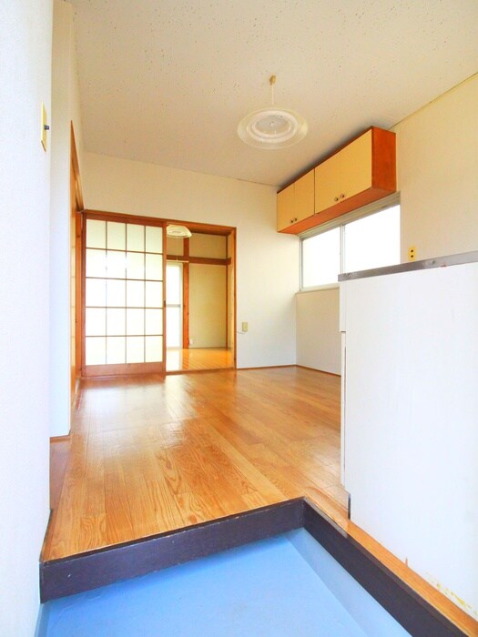 物件内観写真18　(玄関)