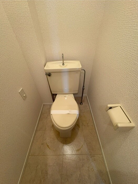 物件内観写真11　(トイレ)