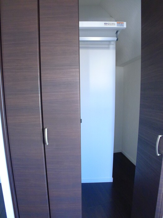 物件内観写真12　(収納)