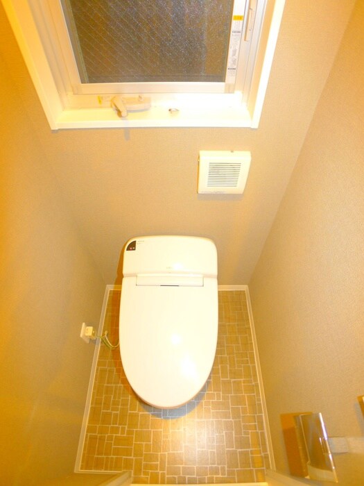 物件内観写真14　(トイレ)