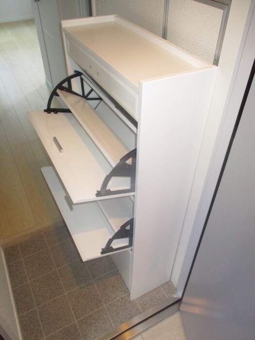 物件内観写真15　(靴箱)