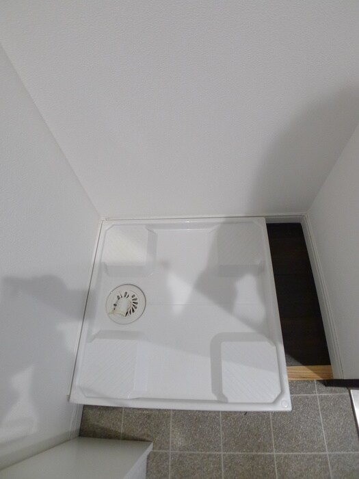 物件内観写真15　(洗濯機置場)