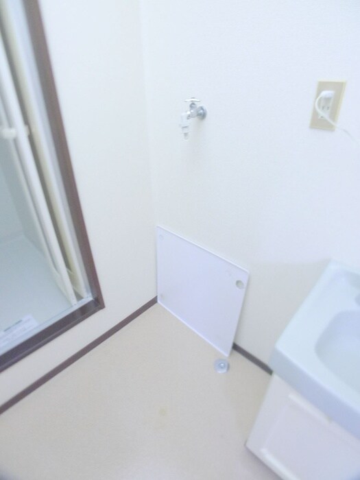 物件内観写真17　(洗濯機置場)