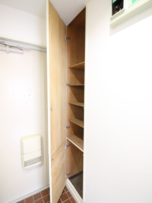 物件内観写真14　(靴箱)