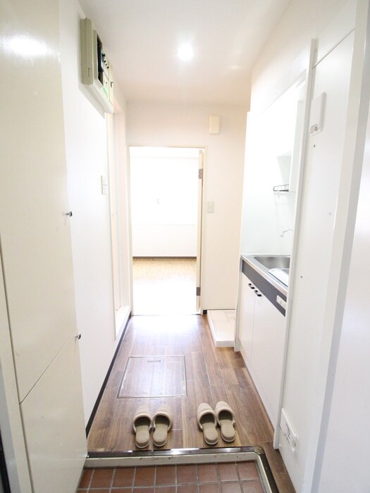 物件内観写真19　(廊下)