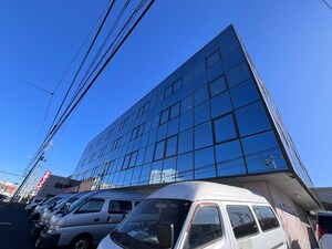 三留ビル外観写真