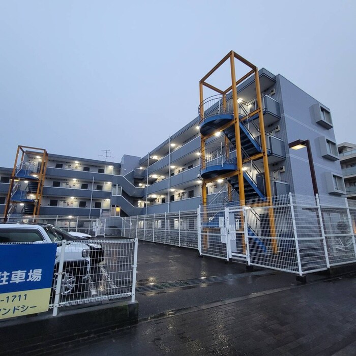 物件外観写真2　(外観写真)