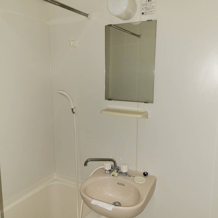 物件内観写真10　(洗面)