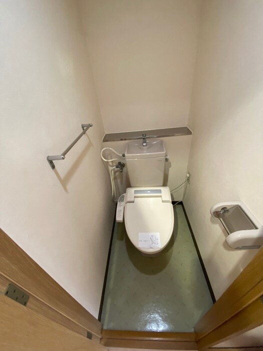 物件内観写真14　(トイレ)