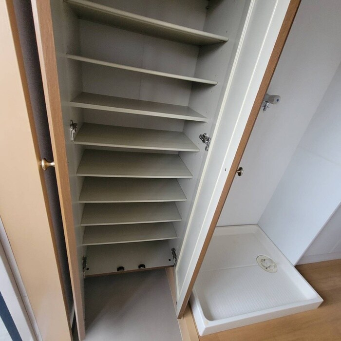 物件内観写真16　(靴箱)