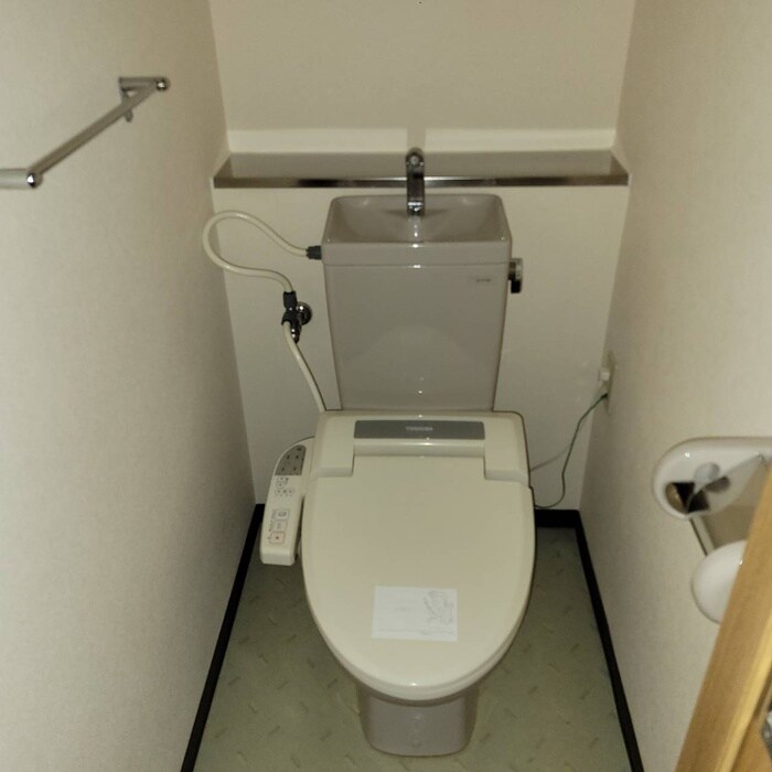 物件内観写真16　(トイレ)