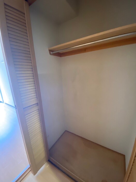 物件内観写真18　(収納)