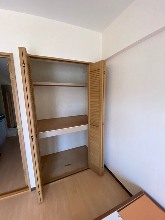 物件内観写真22　(収納)