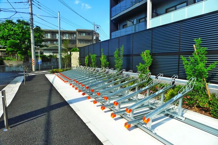 物件外観写真5　(駐輪場)