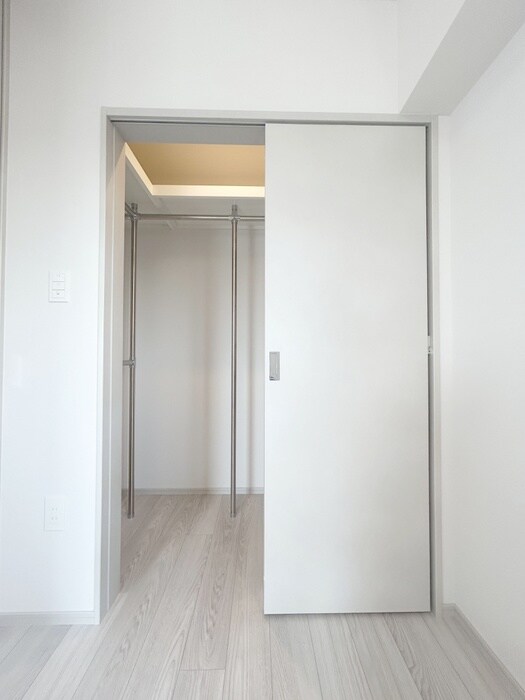 物件内観写真12　(収納)