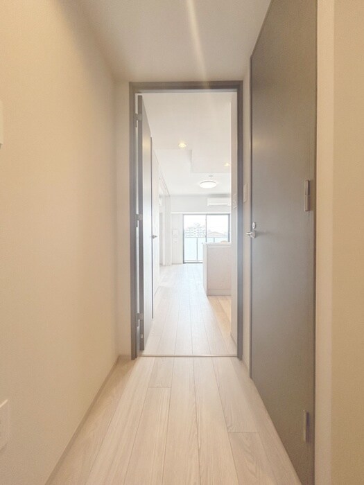 物件内観写真14　(廊下)