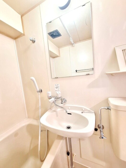 物件内観写真13　(洗面)