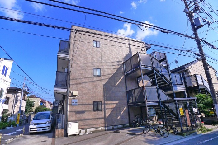 物件外観写真3　(駐車場)