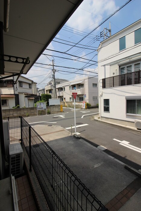 物件内観写真16　(室内からの展望)