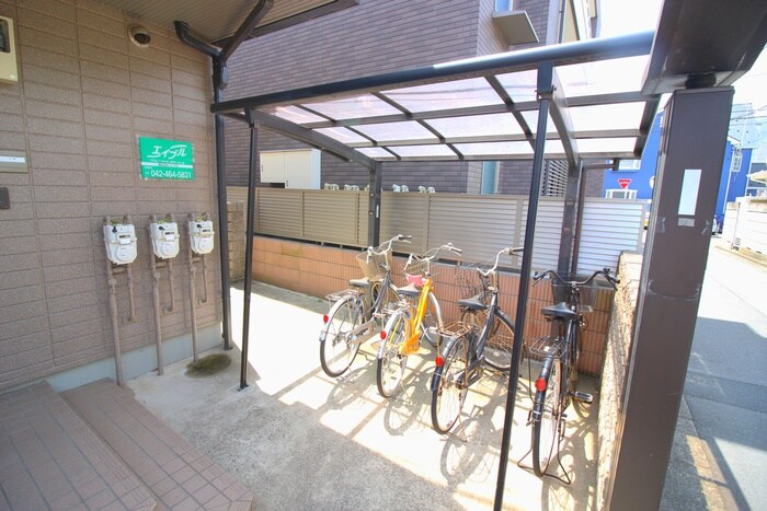物件外観写真5　(駐輪場)