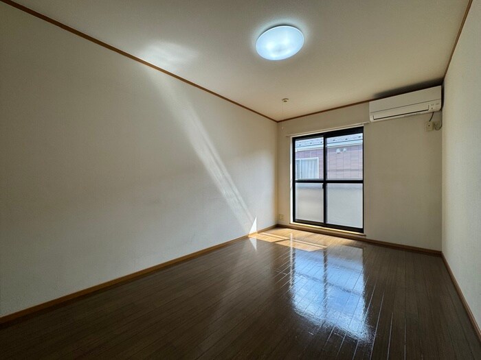 物件内観写真10　(居室)