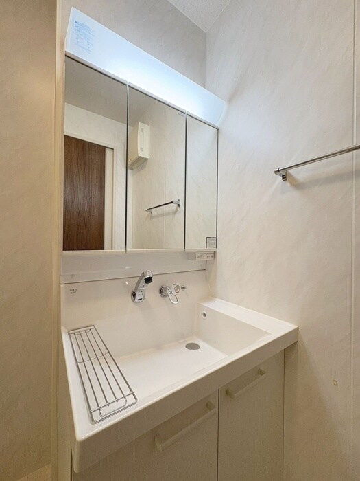 物件内観写真11　(洗面)