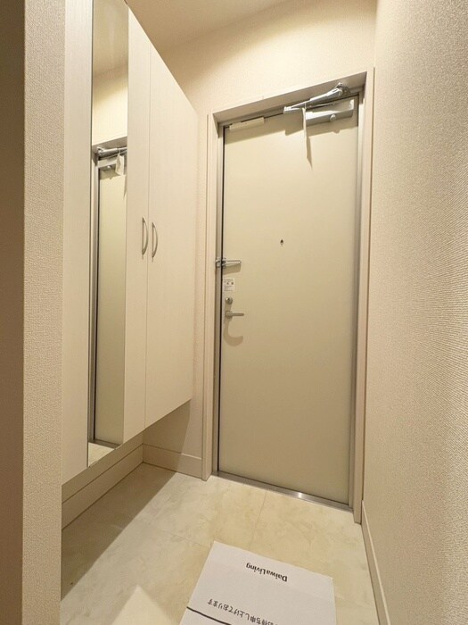 物件内観写真19　(玄関)