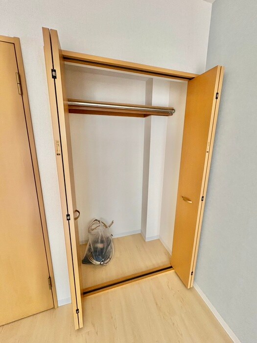 物件内観写真12　(収納)