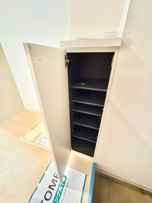 物件内観写真15　(靴箱)