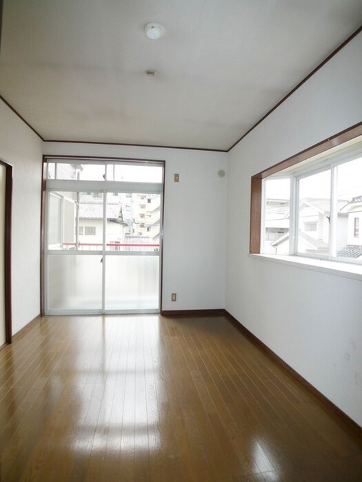 物件内観写真8　(居室)