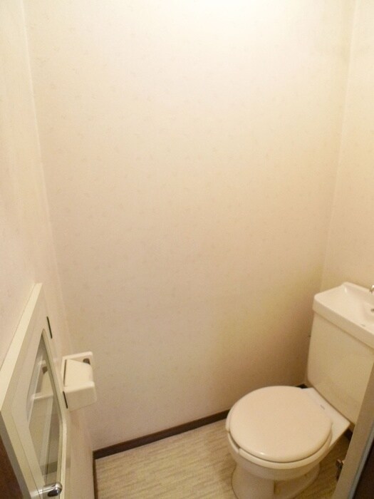 物件内観写真15　(トイレ)