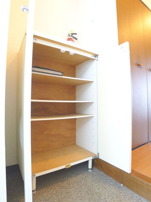 物件内観写真18　(靴箱)