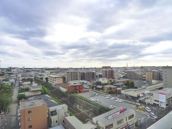 物件内観写真22　(室内からの展望)