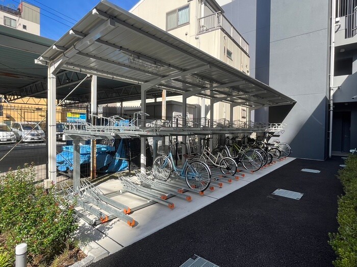 物件外観写真4　(駐輪場)