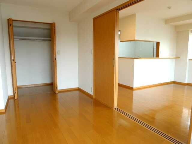 物件内観写真5　(居室)