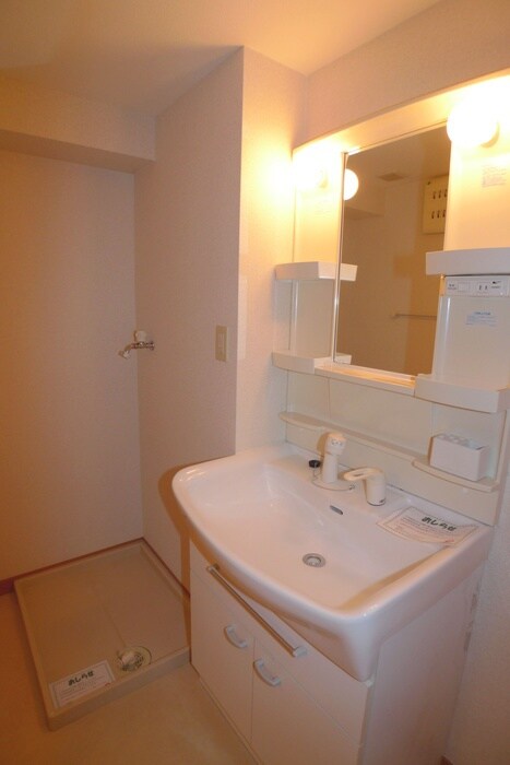 物件内観写真7　(洗面)
