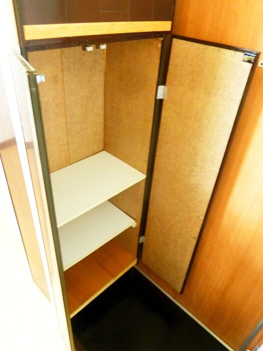 物件内観写真13　(靴箱)